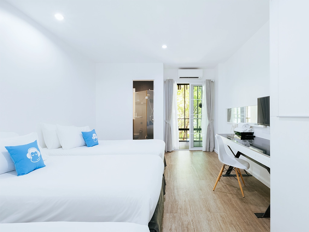 Superior Triple Beds